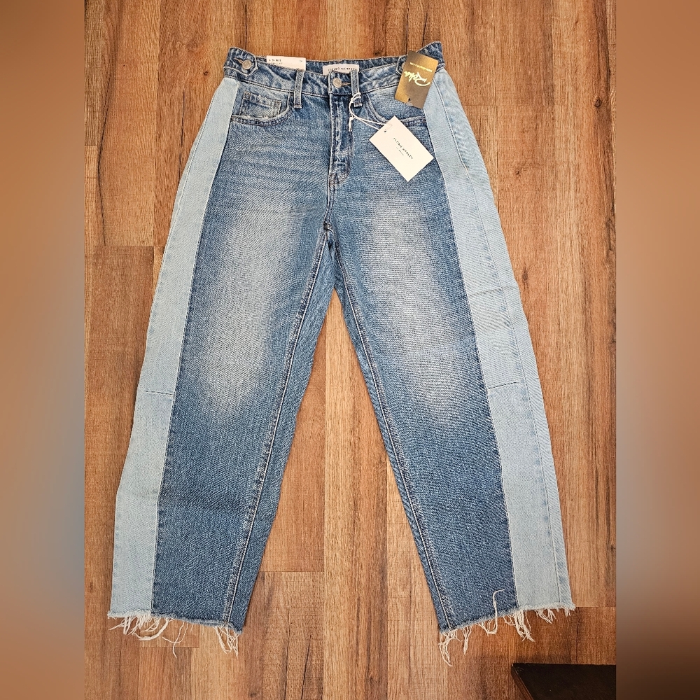 NWT Flying Monkey High Rise Barrel Fit Colorblock Two-Tone Blue Women's Jeans